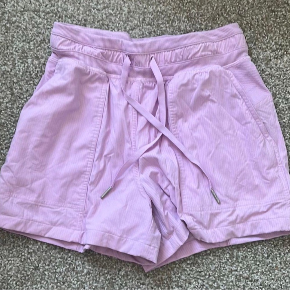 Lululemon Dance Studio High-Rise Short 3.5